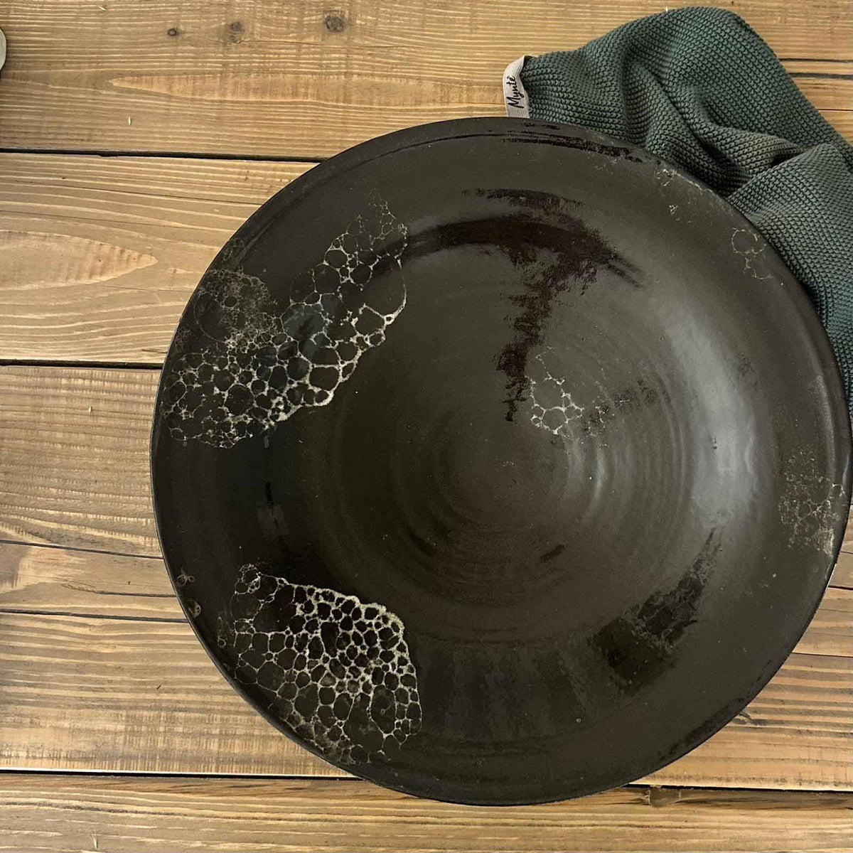Obstschale aus Keramik XXL in schwarz - FRANZARTKERAMIK