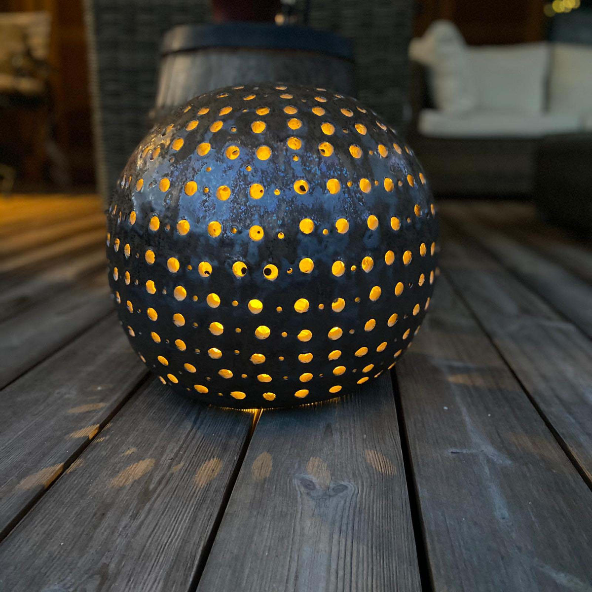 Lichterkugel aus Keramik, Ø ca 40 cm - FRANZARTKERAMIK