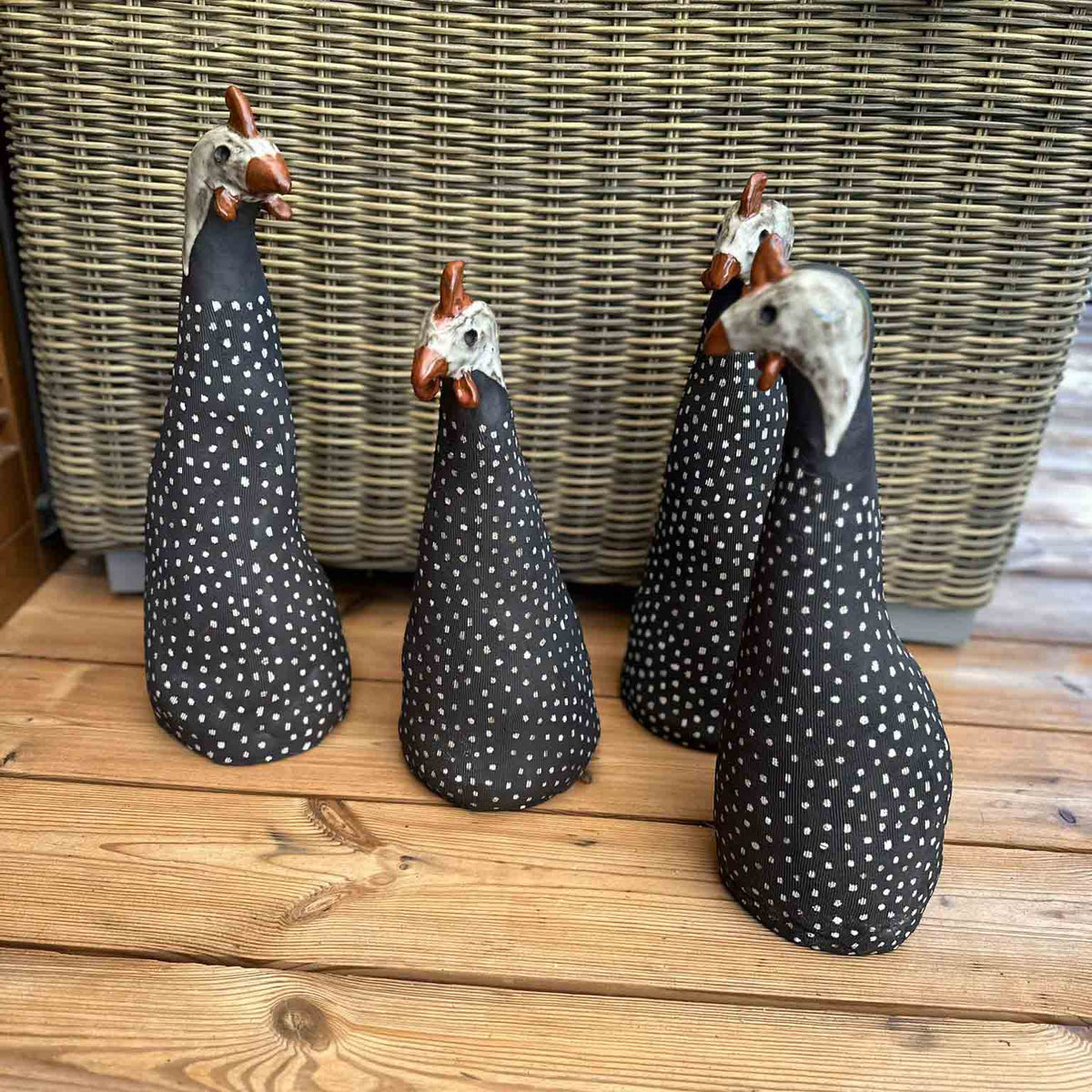 Perlhühner aus Keramik, Keramikfiguren Tiere - FRANZARTKERAMIK